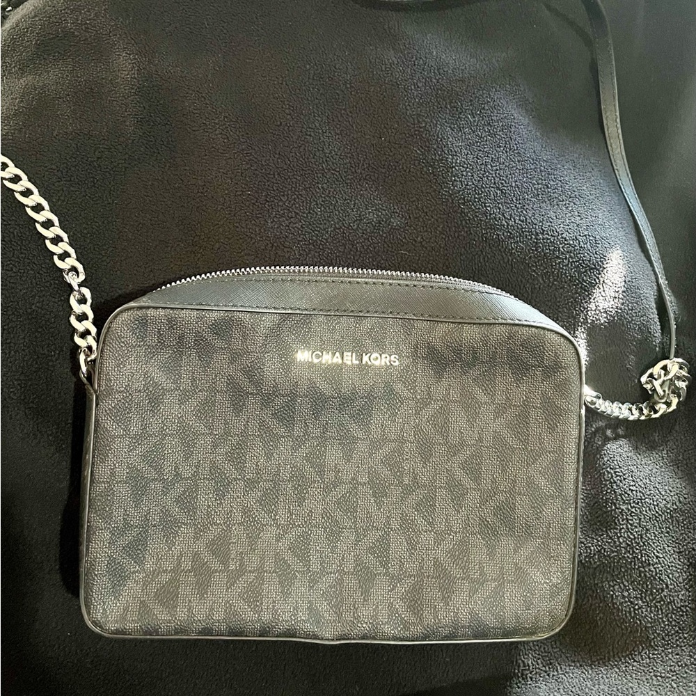 Michael Kors Jet Set Logo Crossbody Bag Large